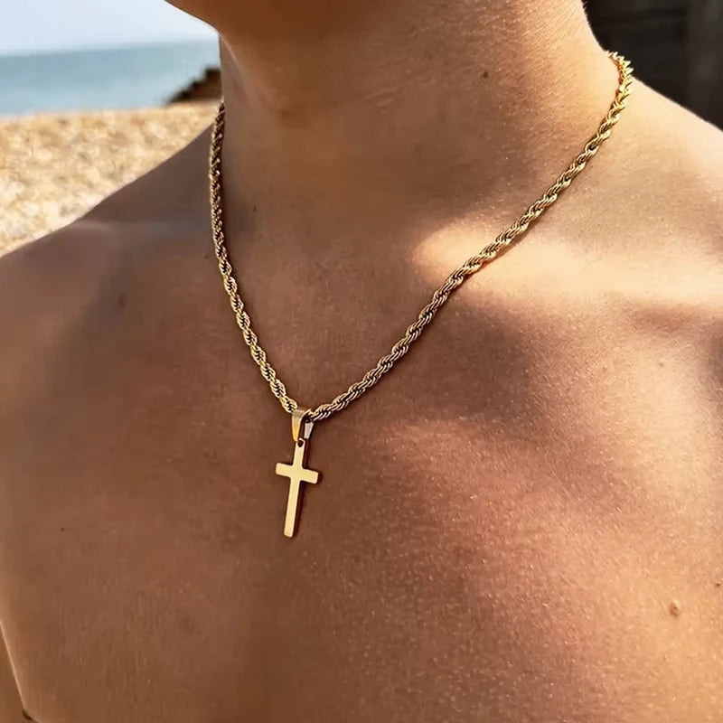 Collana Croce Minimal
Elegante e semplice, adatta a uomini e donne.